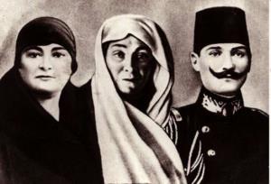 Atatürk Aile Resimleri