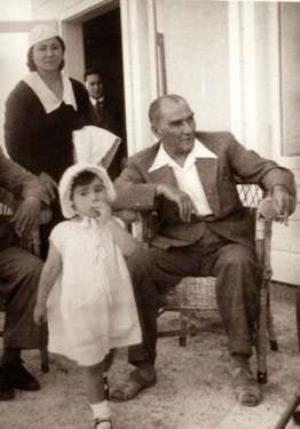 Atatürk ve Çocuk Resimleri